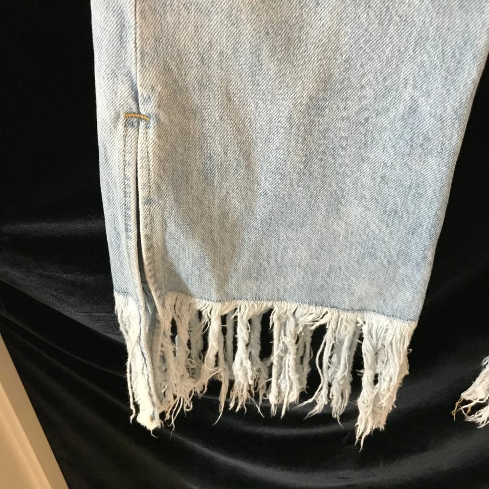 Zara Fringe Hem Jeans Light Wash Crop High Rise 4 - Picture 3 of 6